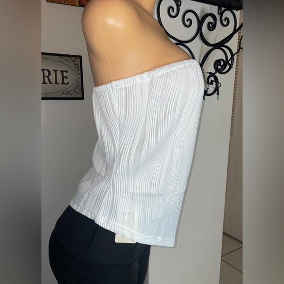 Privé Solid Asymmetrical Hem Tube Top XL in white - Picture 4 of 6